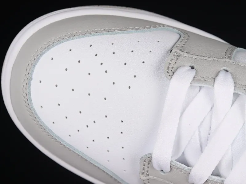 All categories Nk SB Dunk series Nk SB Dunk Low low-top sneakers M version pure original Nk Dunk SB Low gray white black scratch-off SB low-top sports casual sneakers DR9654-001